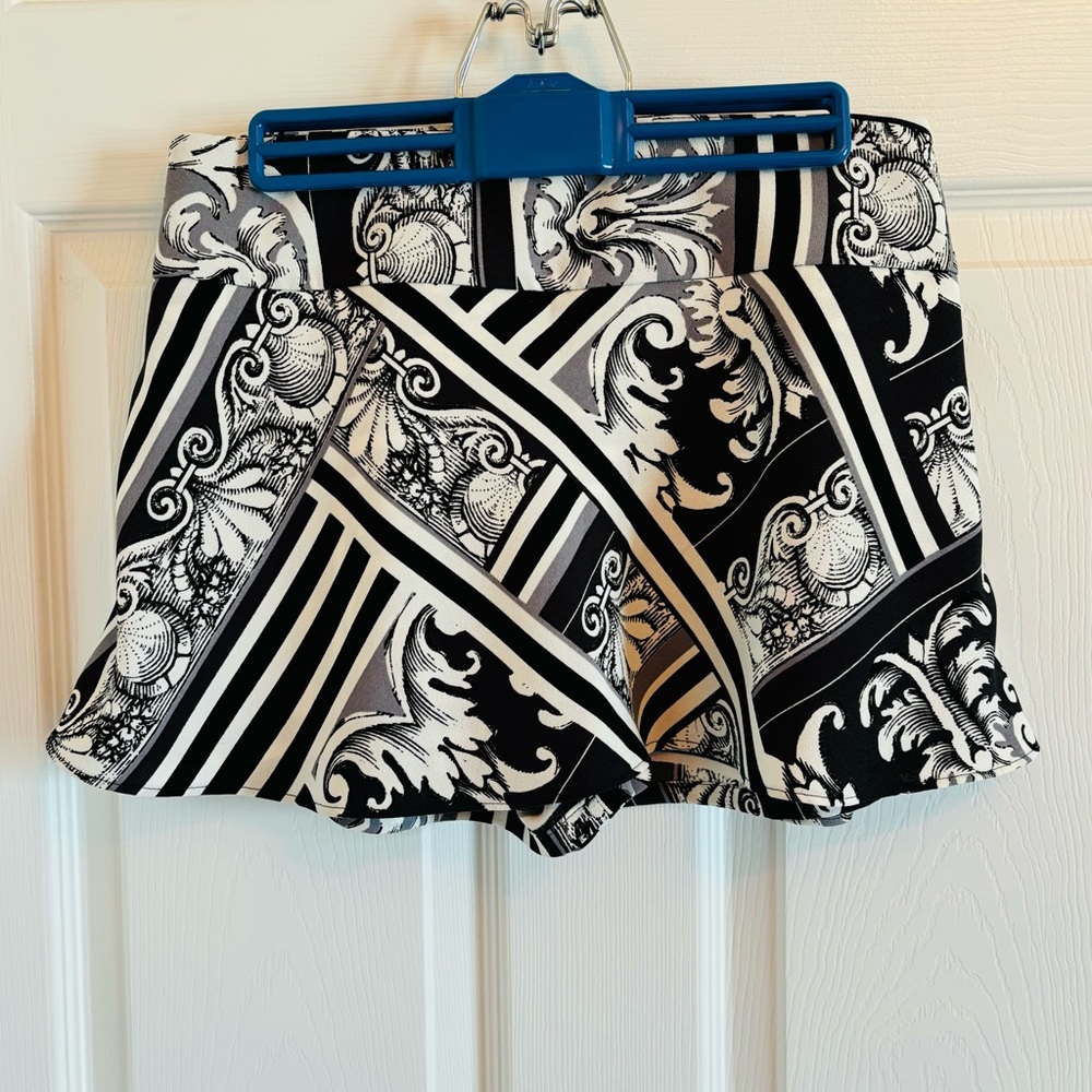 Express Black and White High Waist Skort